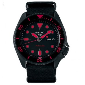 Seiko 5 Watch SRPD83K1 Street Style