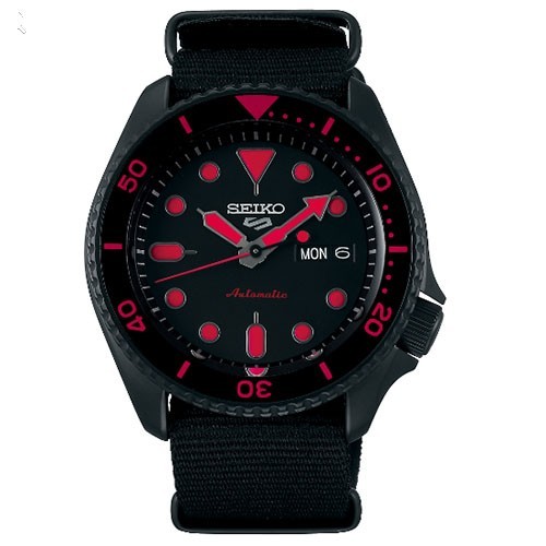 Seiko 5 Watch SRPD83K1 Street Style